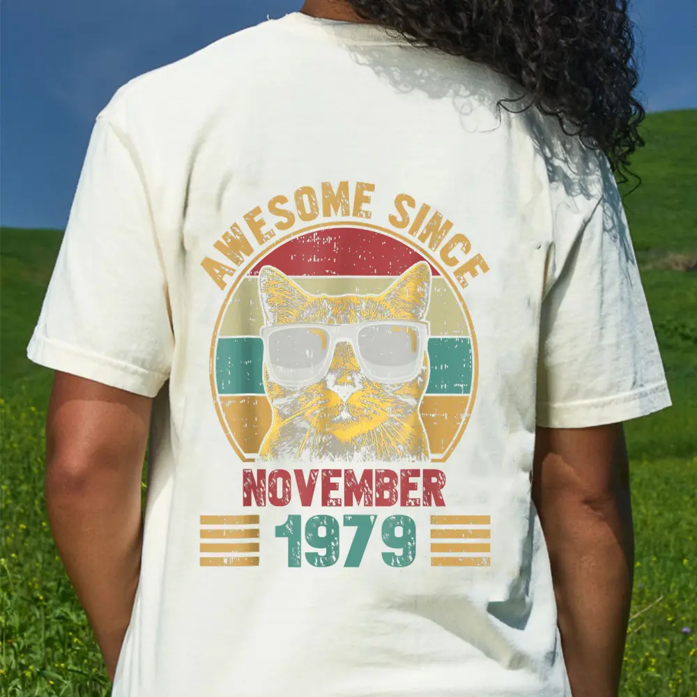 Awesome Since November 1979 43 Years Old Gifts Cat Lovers T-Shirt - Cream