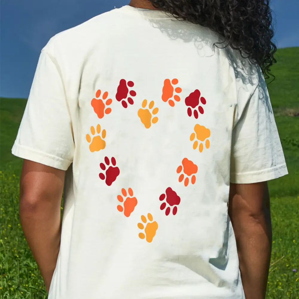 Big Heart Cat Paws T-Shirt - Cream