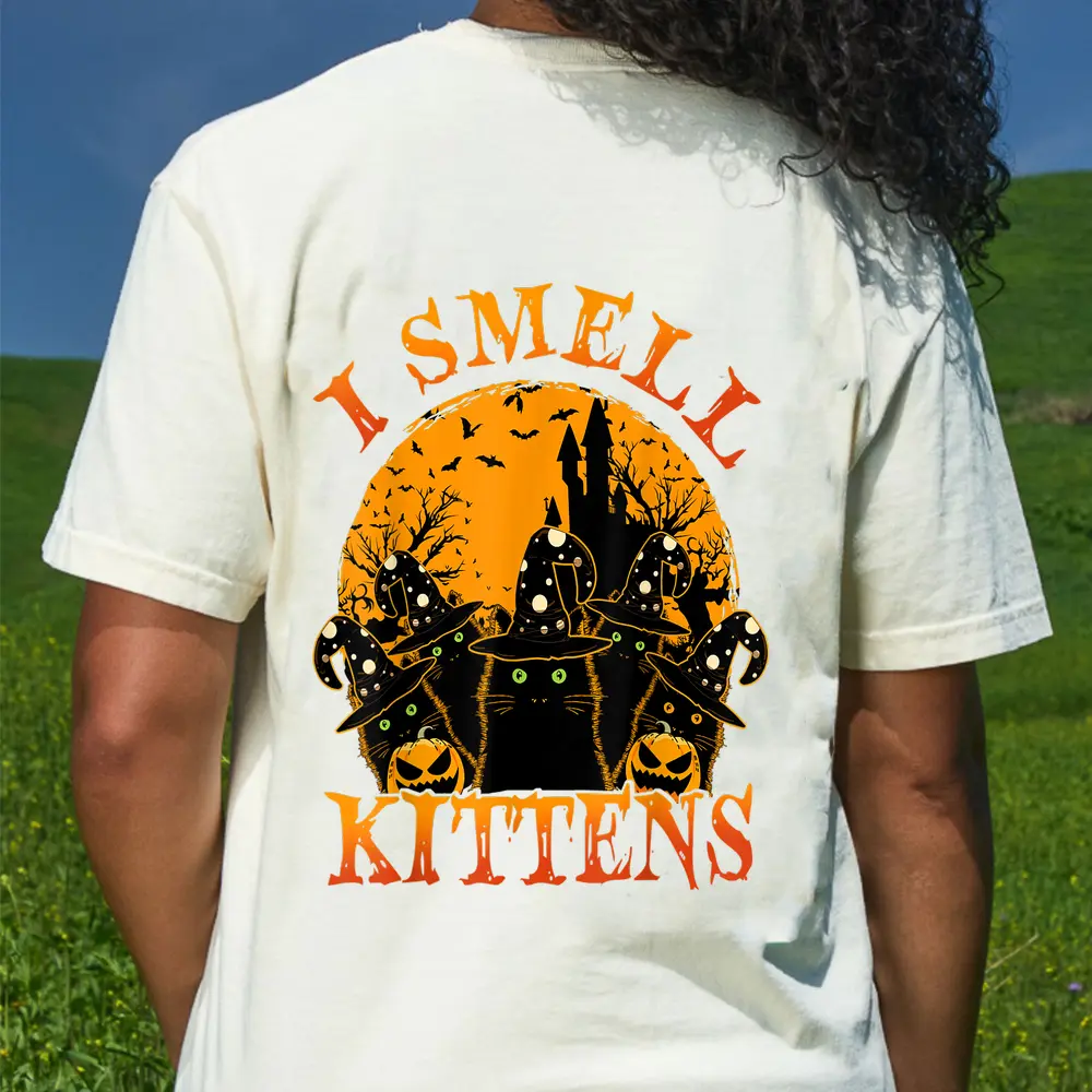 Black Cat Witch Hat Halloween I Smell Kittens Lover Gift T-Shirt - Cream