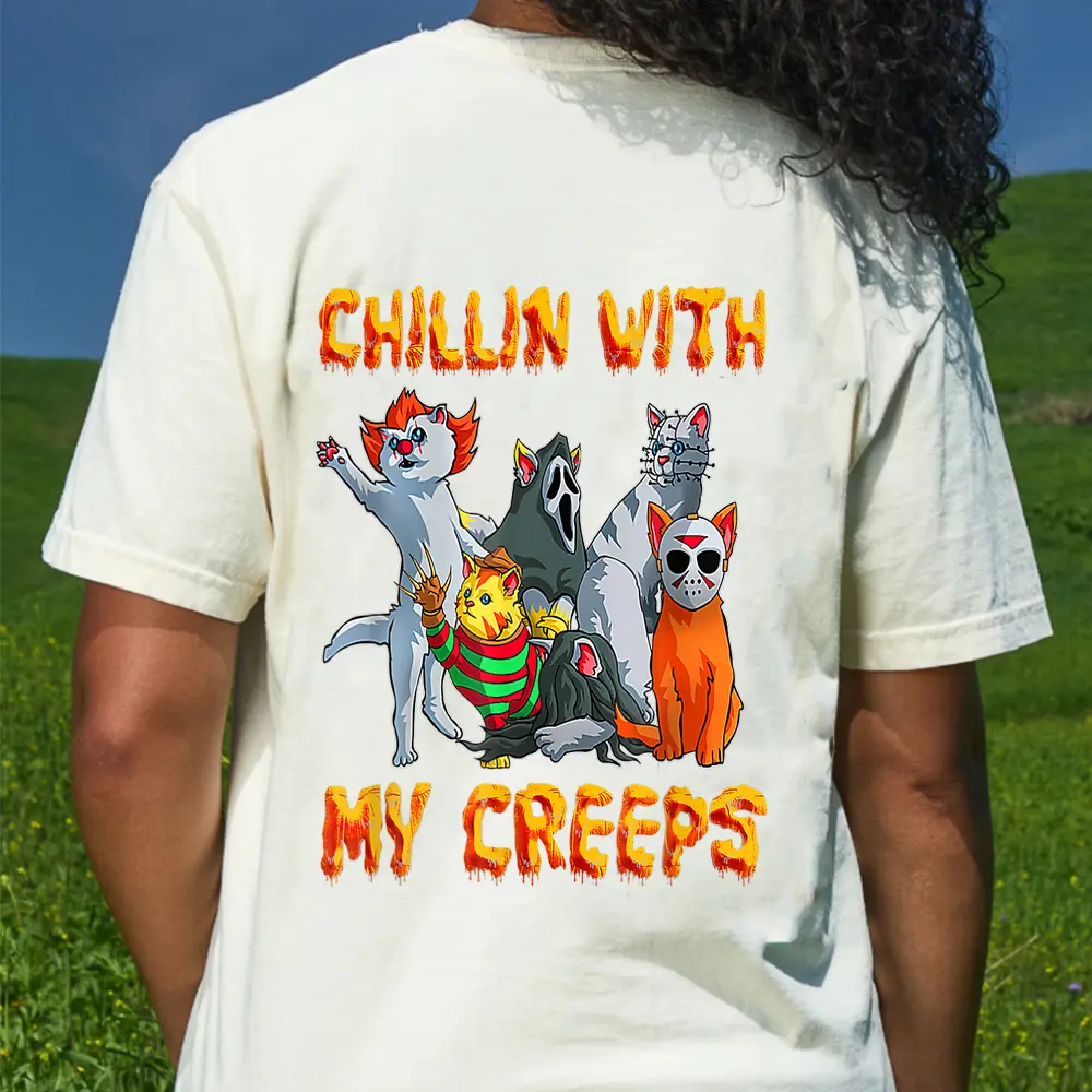 Chillin With My Creeps Funny Cat Horror Movies Serial Killer T-Shirt - Cream